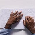 Hoe herken je dyslexie bij volwassenen en wat kun je eraan doen?