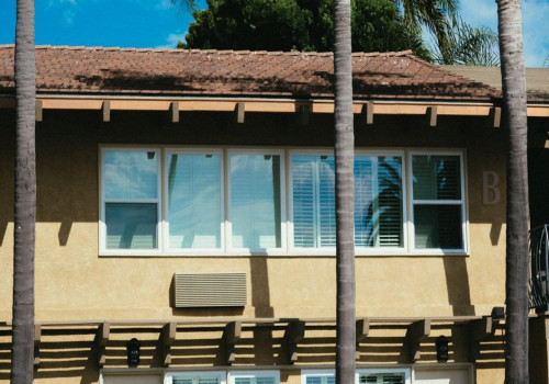 Hoeveel koeler blijft je kamer met buitenzonwering op een dag van 30 graden?