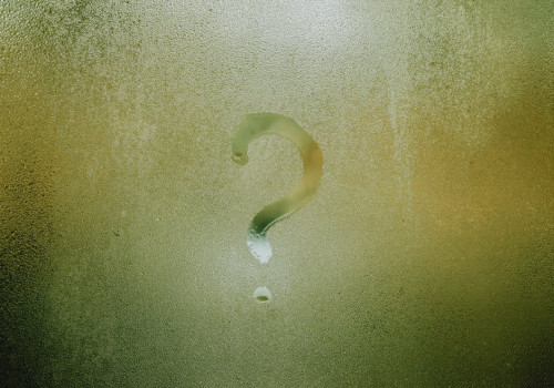 Wat betekent ‘het is groen en vliegt in de kerk’? Dit is het antwoord
