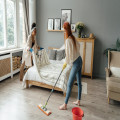 Is uw woonkamer vaak een rommeltje? Zo kunt u uw woonkamer netjes houden